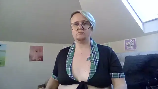 queerlyjaz online show from 12/20/25, 09:50