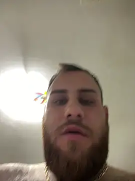 Snapshot of Andreiandu23 chatting on 04/07/26, 07:37 Andreiandu23 online show from 04/07/26, 07:37