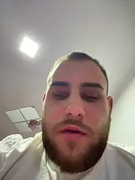 Snapshot of Andreiandu23 chatting on 02/11/26, 07:58 Andreiandu23 online show from 02/11/26, 07:58