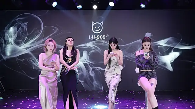 LU-909 online show from 01/11/26, 01:23