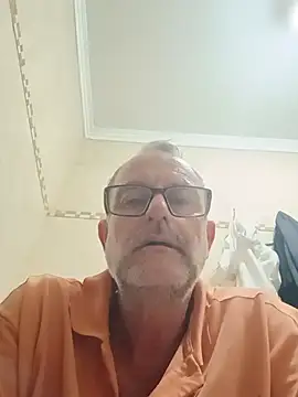 Snapshot of nard53 chatting on 06/22/26, 08:33 nard53 online show from 06/22/26, 08:33