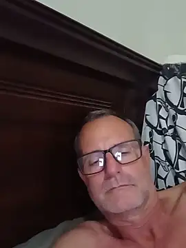 Snapshot of nard53 chatting on 06/17/26, 03:06 nard53 online show from 06/17/26, 03:06