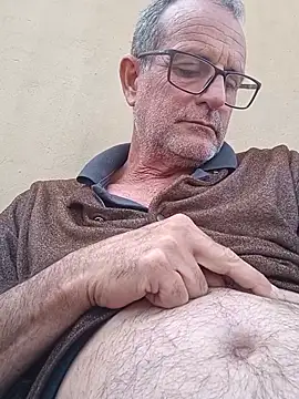 Snapshot of nard53 chatting on 06/19/26, 03:51 nard53 online show from 06/19/26, 03:51