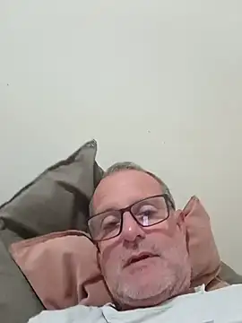 Snapshot of nard53 chatting on 06/17/26, 10:30 nard53 online show from 06/17/26, 10:30