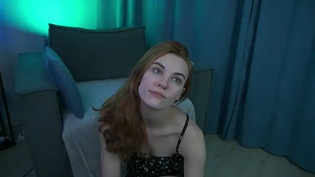 Snapshot of foxy_cute4you chatting on 02/08/26, 08:28 foxy cute4you online show from 02/08/26, 08:28