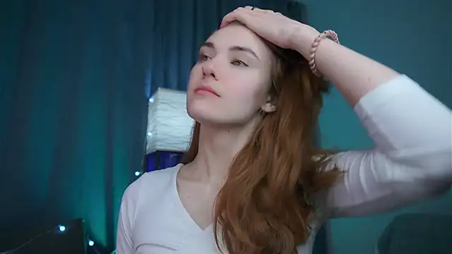 foxy cute4you online show from 12/20/25, 08:12