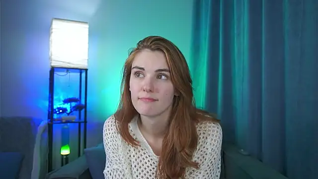 Snapshot of foxy_cute4you chatting on 02/22/26, 08:10 foxy cute4you online show from 02/22/26, 08:10