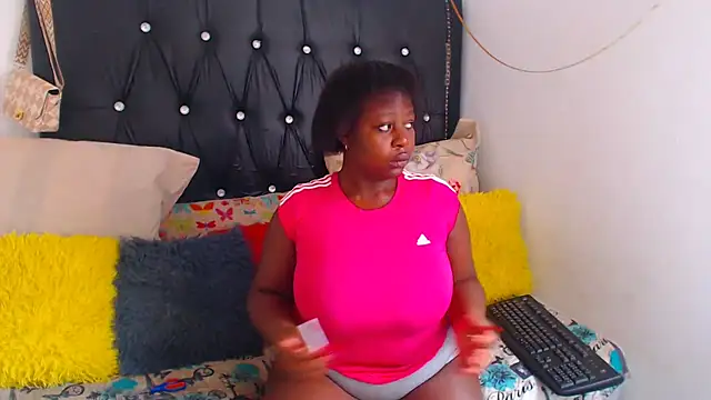 Snapshot of melanin_lizzy chatting on 03/03/26, 05:58 melanin lizzy online show from 03/03/26, 05:58