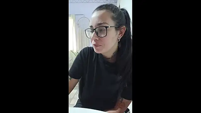 Snapshot of StarNinf4 chatting on 04/08/26, 04:52 StarNinf4 online show from 04/08/26, 04:52