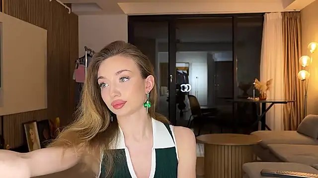 Jolienne online show from 03/26/26, 09:02