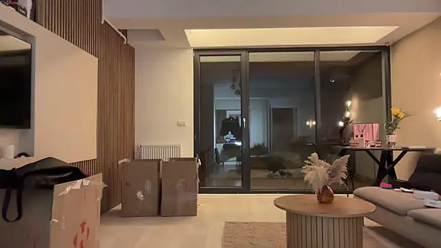 Jolienne online show from 02/22/26, 09:49