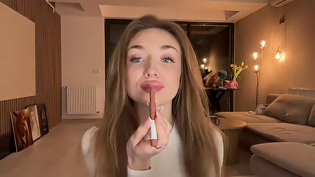 Jolienne online show from 02/25/26, 07:58