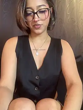 Snapshot of LilithMonette chatting on 03/20/26, 03:07 LilithMonette online show from 03/20/26, 03:07