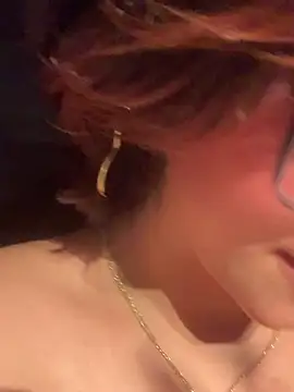 Snapshot of LilithMonette chatting on 03/27/26, 08:26 LilithMonette online show from 03/27/26, 08:26