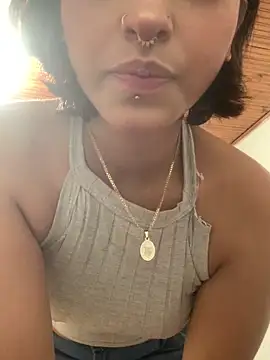 Snapshot of LilithMonette chatting on 03/28/26, 01:17 LilithMonette online show from 03/28/26, 01:17