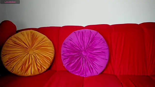 latinbitch online show from 11/19/25, 06:13