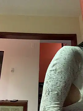 Dannii- online show from 04/11/26, 10:46