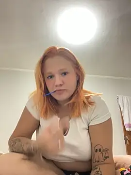 Snapshot of moranguinhofire chatting on 11/29/25, 01:28 moranguinhofire online show from 11/29/25, 01:28