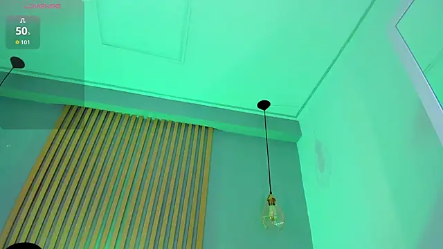 nicolesteele  online show from 12/18/25, 08:23