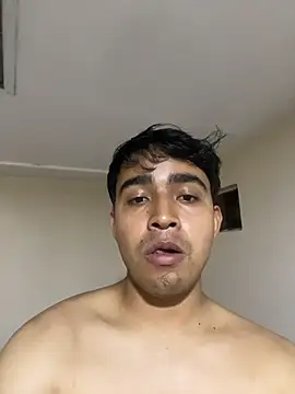 augustboyy online show from 11/18/25, 02:49