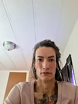 MaitressePomme3 online show from 12/04/25, 02:38