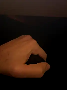 Vickmaple online show from 11/17/25, 06:56