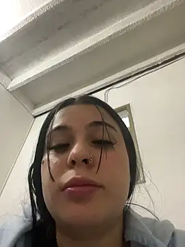 Snapshot of Katherinesweett_ chatting on 11/27/25, 08:42 Katherinesweett online show from 11/27/25, 08:42