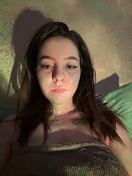 Anoraaa8A online show from 04/18/26, 03:53