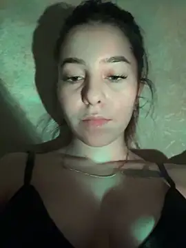 Anoraaa8A online show from 03/17/26, 08:45