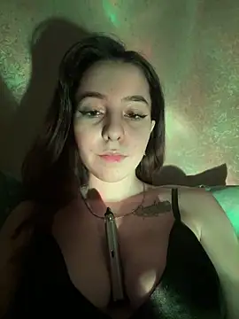 Anoraaa8A online show from 03/22/26, 11:06