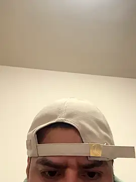 Pelotas2000 online show from 11/21/25, 04:22