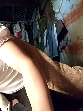 Lee-Thee online show from 11/18/25, 11:48