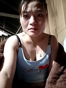 Lee-Thee online show from 11/18/25, 12:04