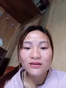 Lee-Thee online show from 11/17/25, 09:24