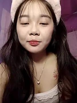 Baa-bee22 online show from 05/10/26, 12:47
