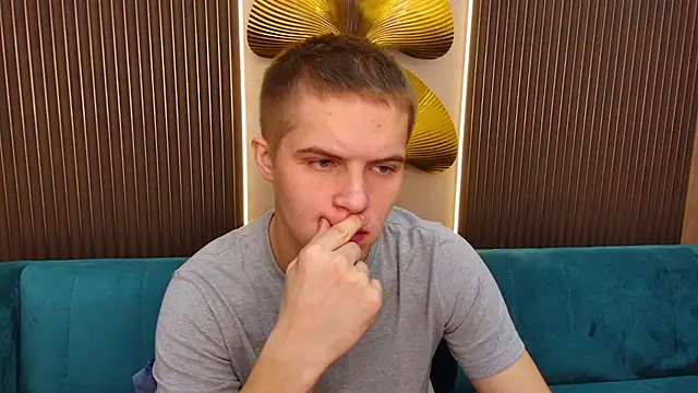 Piter Ward online show from 11/30/25, 08:31