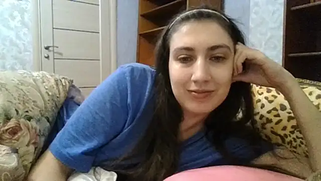 Snapshot of summerkathyy chatting on 11/17/25, 04:27 summerkathyy online show from 11/17/25, 04:27