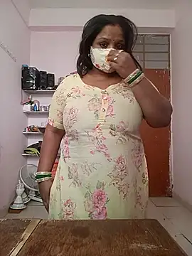 CUTE-LOVE-SWEETS online show from 02/18/26, 04:10