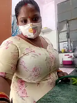 CUTE-LOVE-SWEETS online show from 04/11/26, 03:16