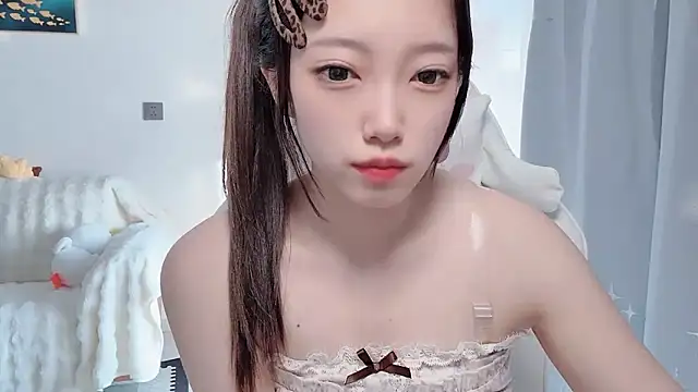 yuyayayu online show from 12/18/25, 07:46