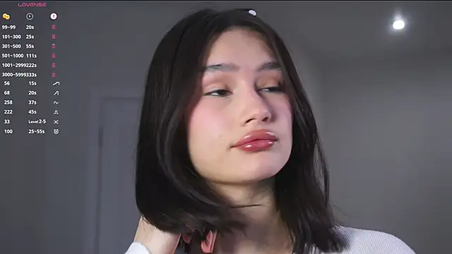 SoftLuna online show from 11/25/25, 05:52