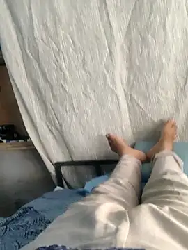 Snapshot of erotic6699 chatting on 11/19/25, 08:36 erotic6699 online show from 11/19/25, 08:36