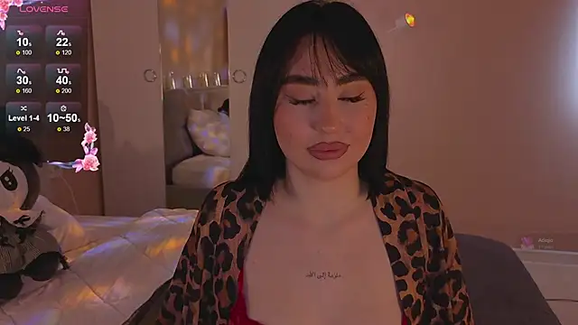 Lia May online show from 11/24/25, 02:55