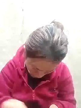 yu-zhen online show from 12/18/25, 08:19