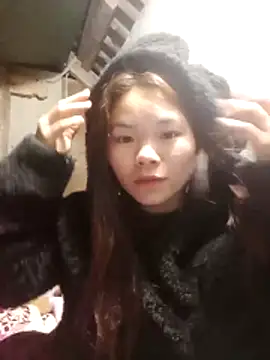 Snapshot of yu-zhen chatting on 02/04/26, 03:07 yu-zhen online show from 02/04/26, 03:07