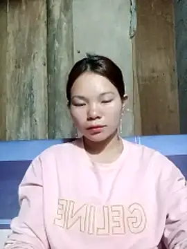 yu-zhen online show from 12/15/25, 03:56