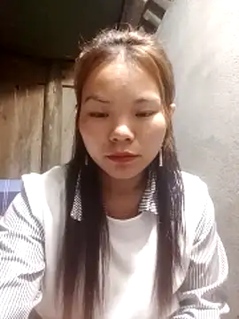 Snapshot of yu-zhen chatting on 02/10/26, 02:16 yu-zhen online show from 02/10/26, 02:16