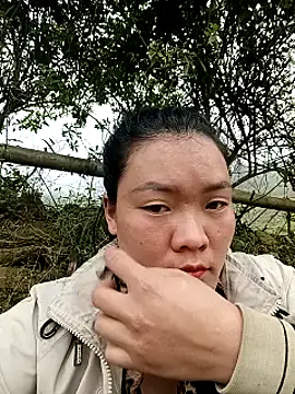 Snapshot of meomeo-00 chatting on 03/11/26, 04:17 meomeo-00 online show from 03/11/26, 04:17