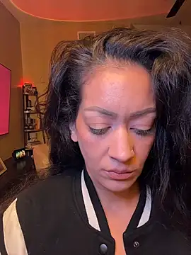 Entreprescrewers online show from 11/19/25, 06:24