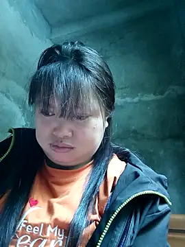 Snapshot of Ava-120 chatting on 02/11/26, 04:23 Ava-120 online show from 02/11/26, 04:23